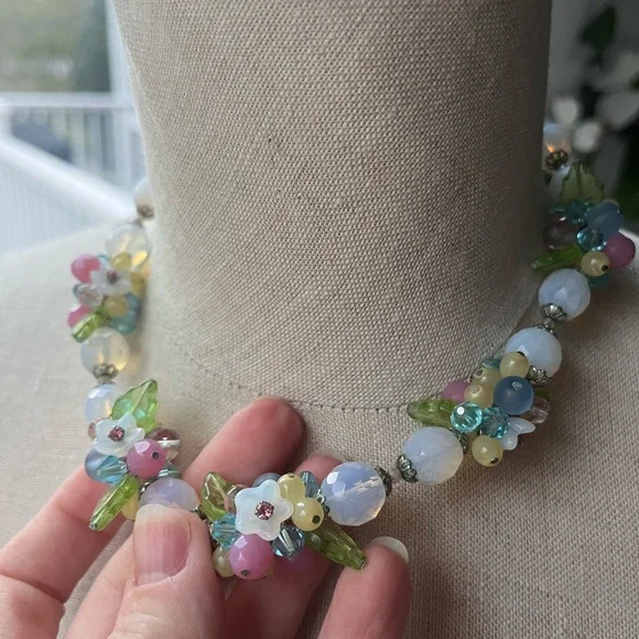 Vintage Beaded Necklace/Choker - Picture 4 of 6